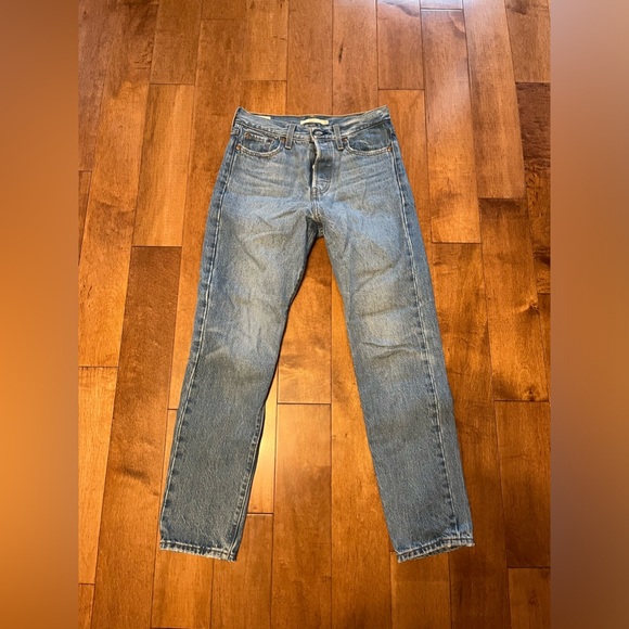 LEVIS BLUE WEDGIE JEANS - Picture 2 of 4